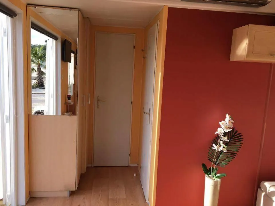 Mobil Home, Jacuzzi, Velos, Barbecue Et Mer Et Plage A 300M Hyeres France